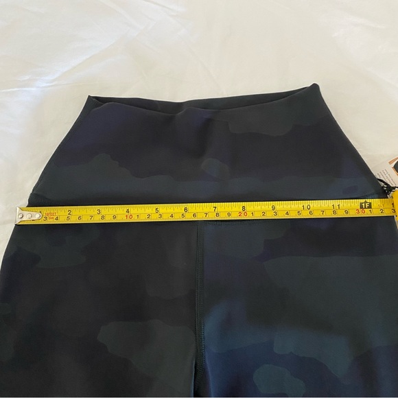 Alo Yoga High-Waist Camo Vapor Legging XXS - Picture 8 of 11